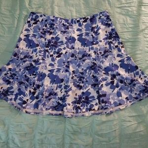 LAYNE BRYANT BLUE FLORAL SKIRT SIZE 20